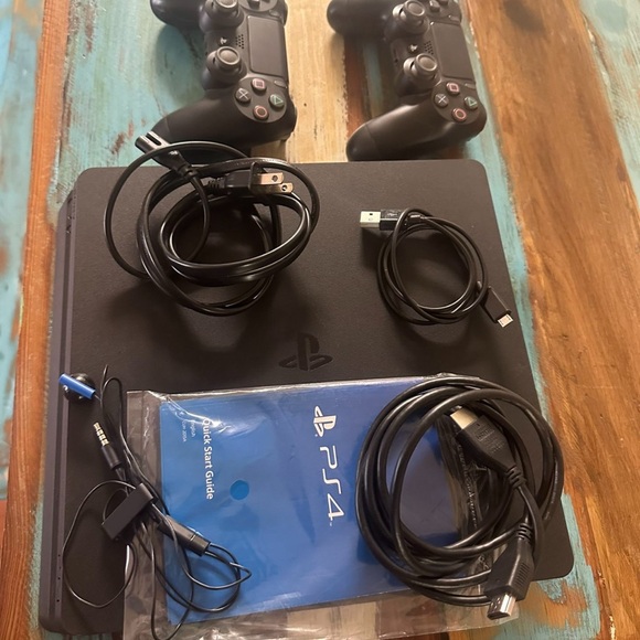 Pre-Owned Sony Playstation 4 Slim PS4 Black 500GB Gaming Console - Picture 5 of 5